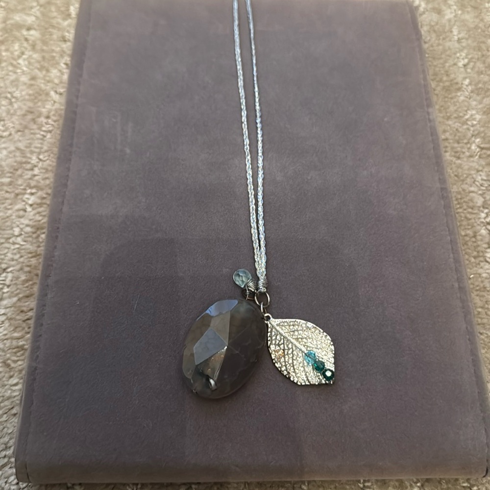 Stone/bead/leaf pendant long necklaces necklace with braided silver rope chain